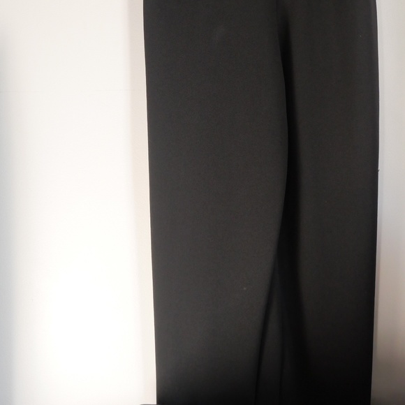 Zara - Black Romper - Picture 4 of 4